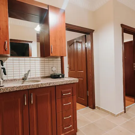 Nazli Aparts Appartement *