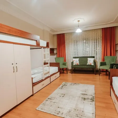 Nazli Aparts Apartment *